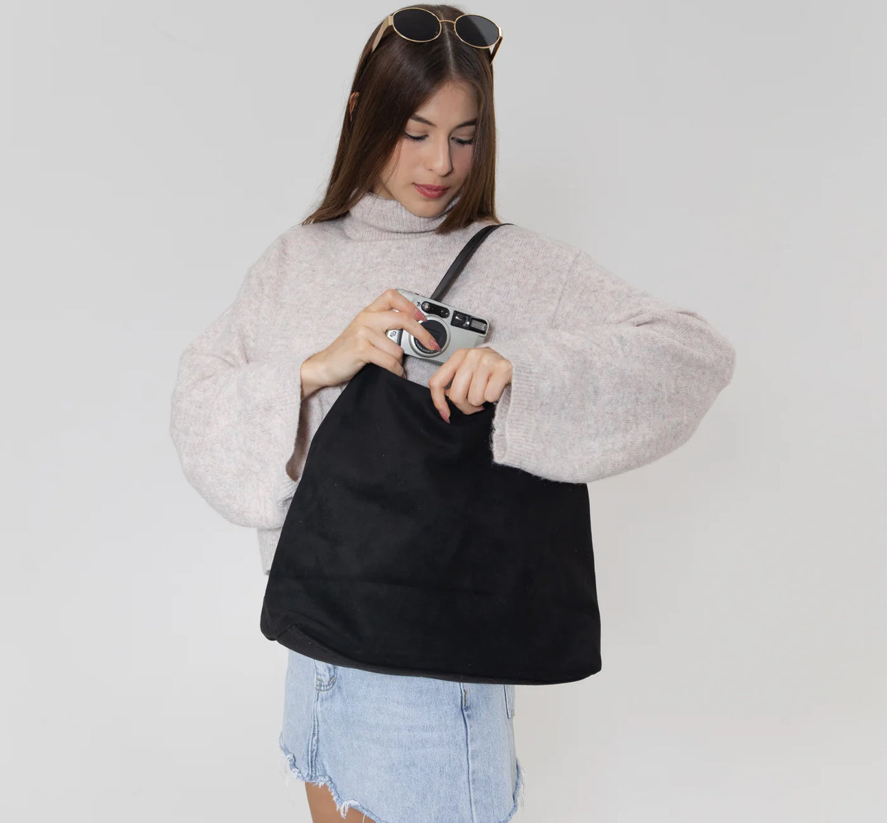 The Nivara Tote